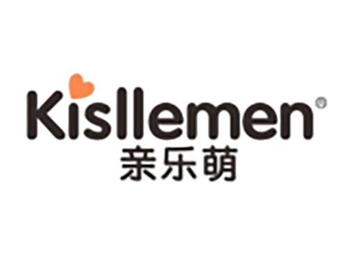 亲她他