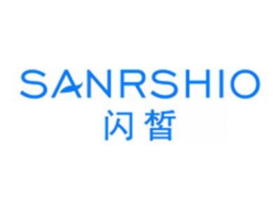 闪皙
