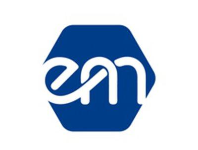 em